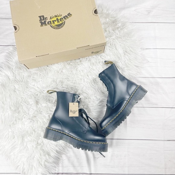 Dr. Martens Women’s Black‎ Jarrick Smooth Leather Platform Boots Size 10 - Picture 4 of 8